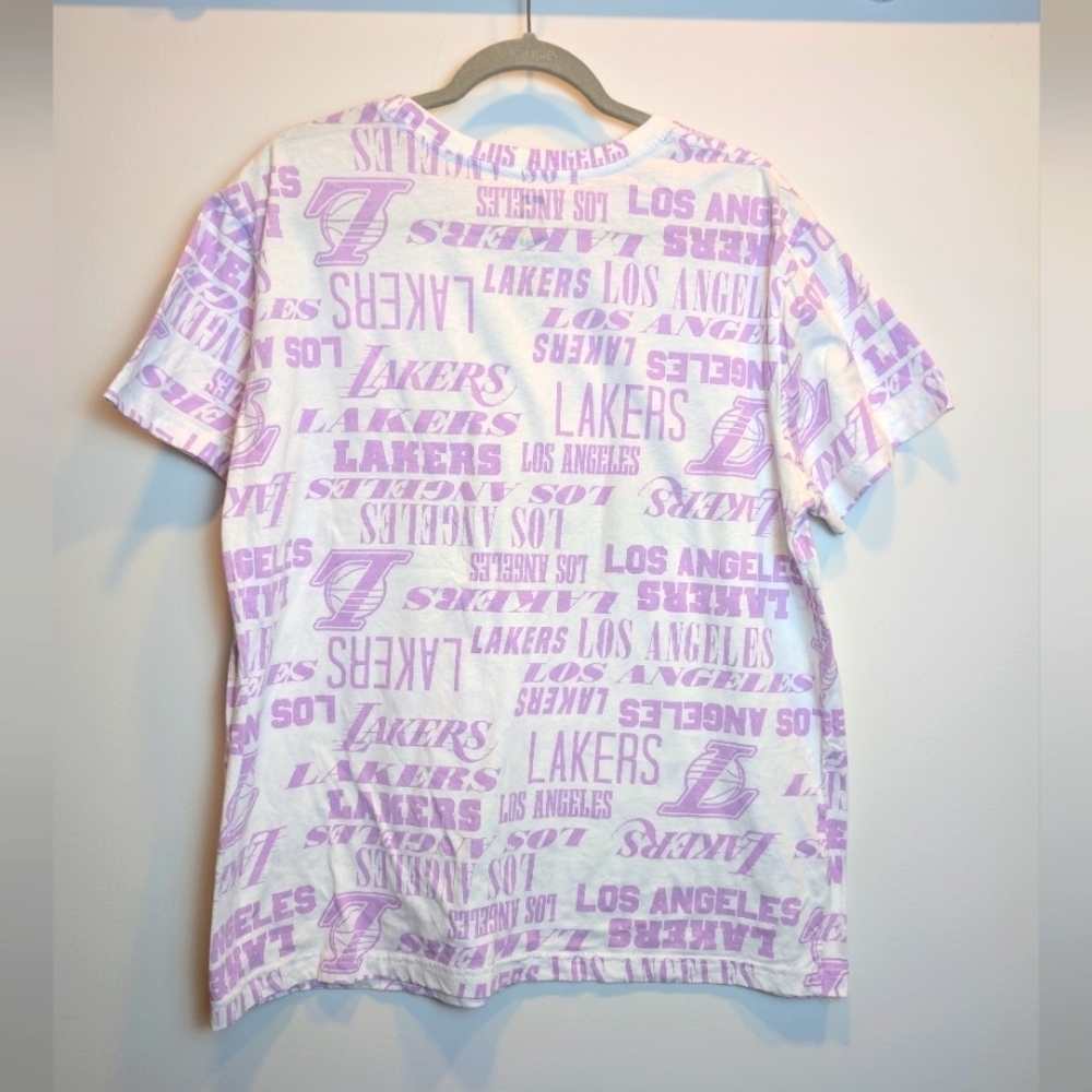 NBA Purple and White Los Angeles Lakers Short Sleeve T-Shirt Size XL - Picture 2 of 4